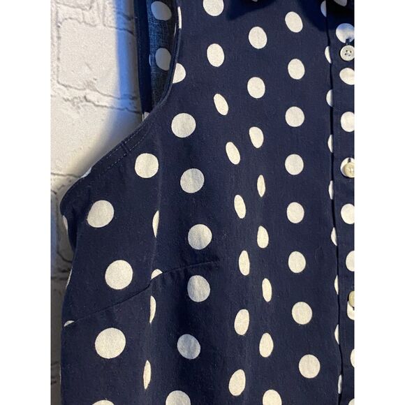 CHAPS Women's No Iron Sleeveless Button Front Blouse Navy Blue and White Size M - Picture 3 of 7